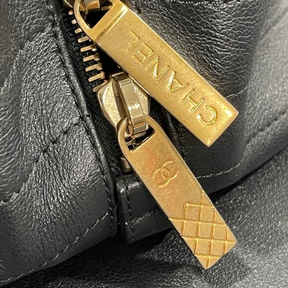 Chanel Chevron Calfskin Python Chic Small Shopping Tote 2-Way Bag (JB1075) - Picture 9 of 16